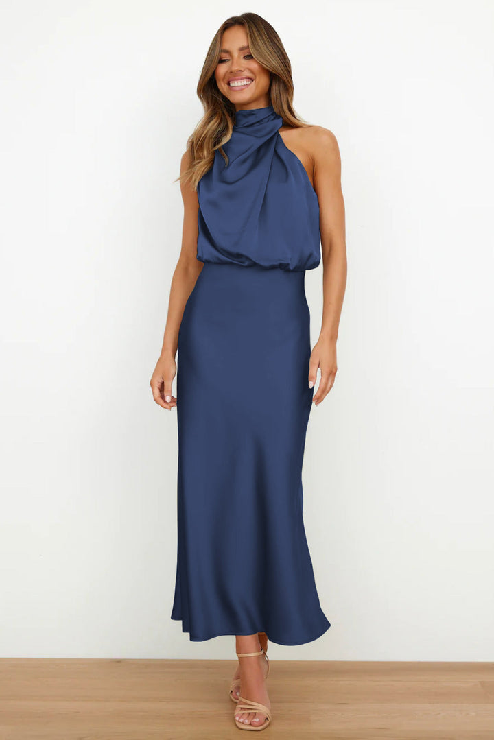 Carlina | Abito lungo in satin con scollo a halter