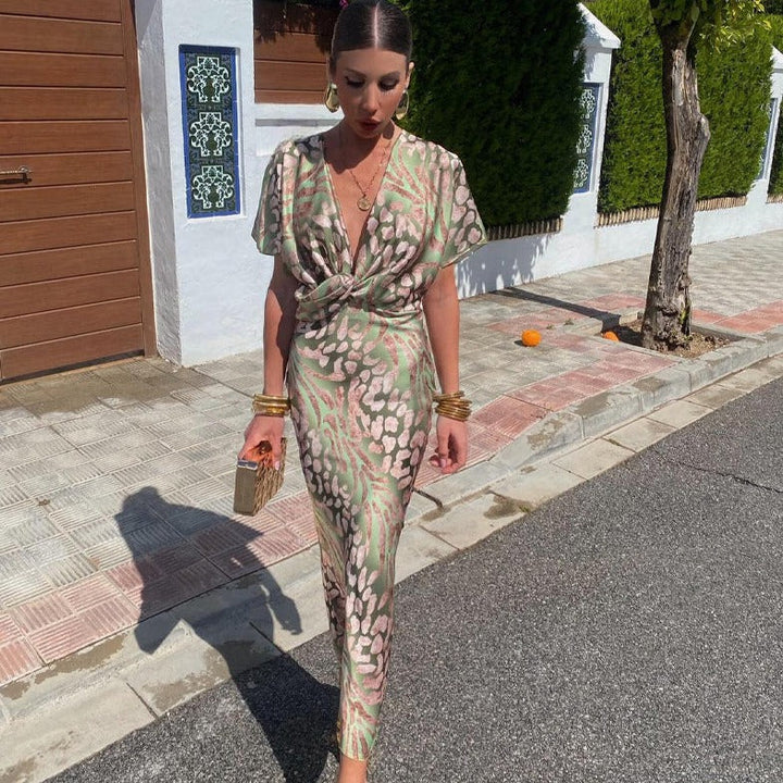Yara | Abito lungo elegante con scollo a V e dettaglio incrociato