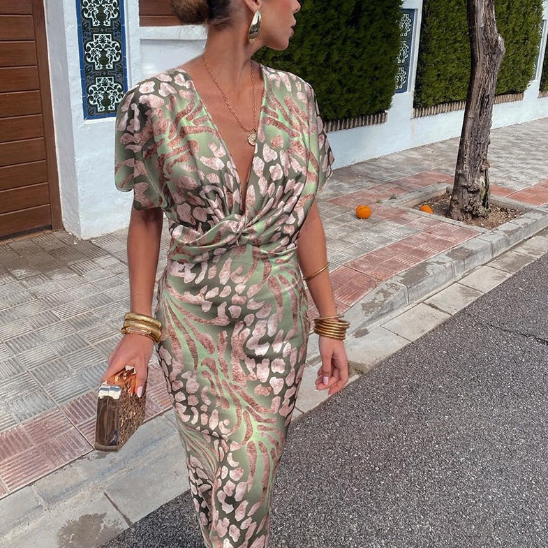 Yara | Abito lungo elegante con scollo a V e dettaglio incrociato