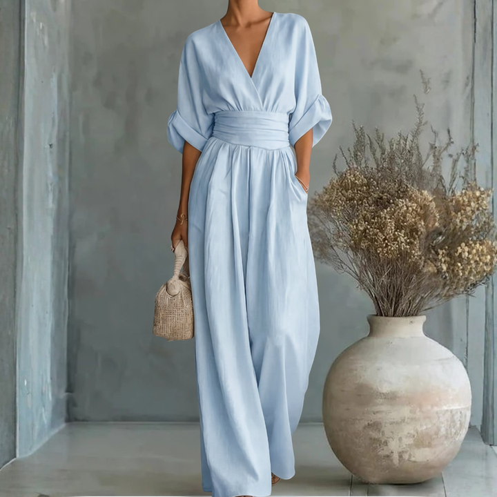 Daniela | Tuta elegante con scollo a V e gamba ampia