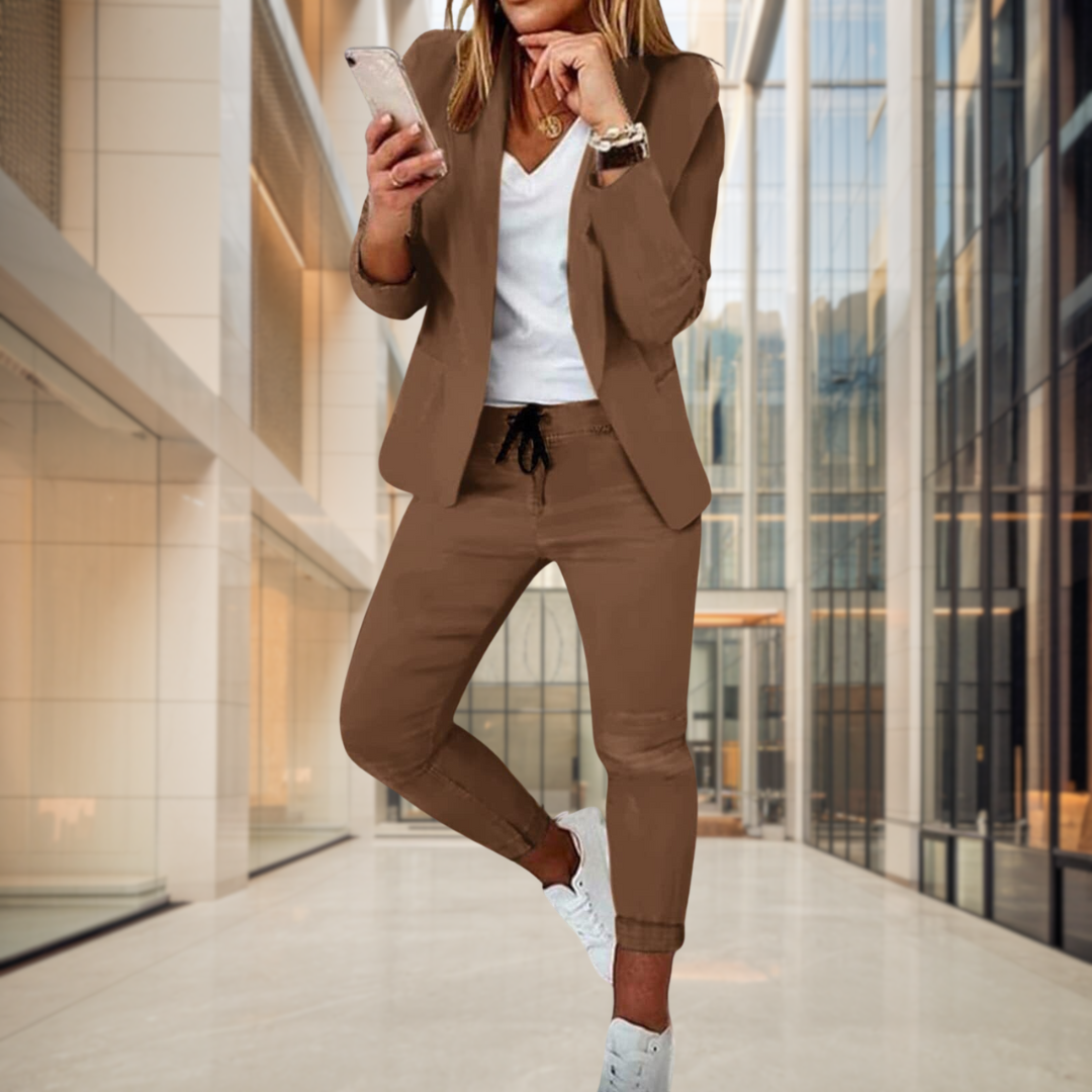 Alyce | Completo di blazer elegante