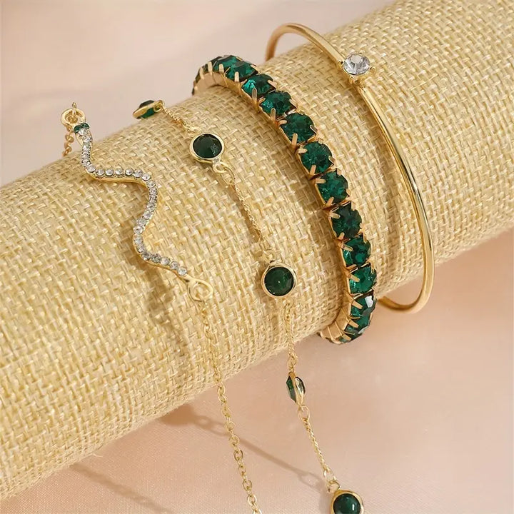 Set di bracciali con pietre preziose verdi