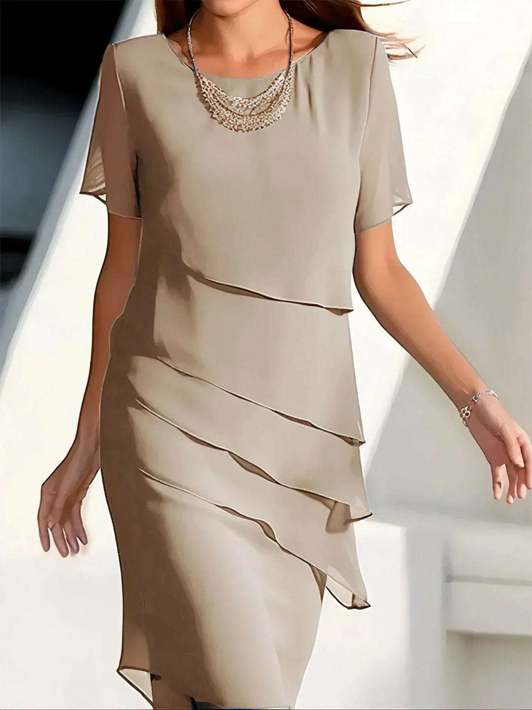 Eva | Vestito elegante con elementi fluttuanti