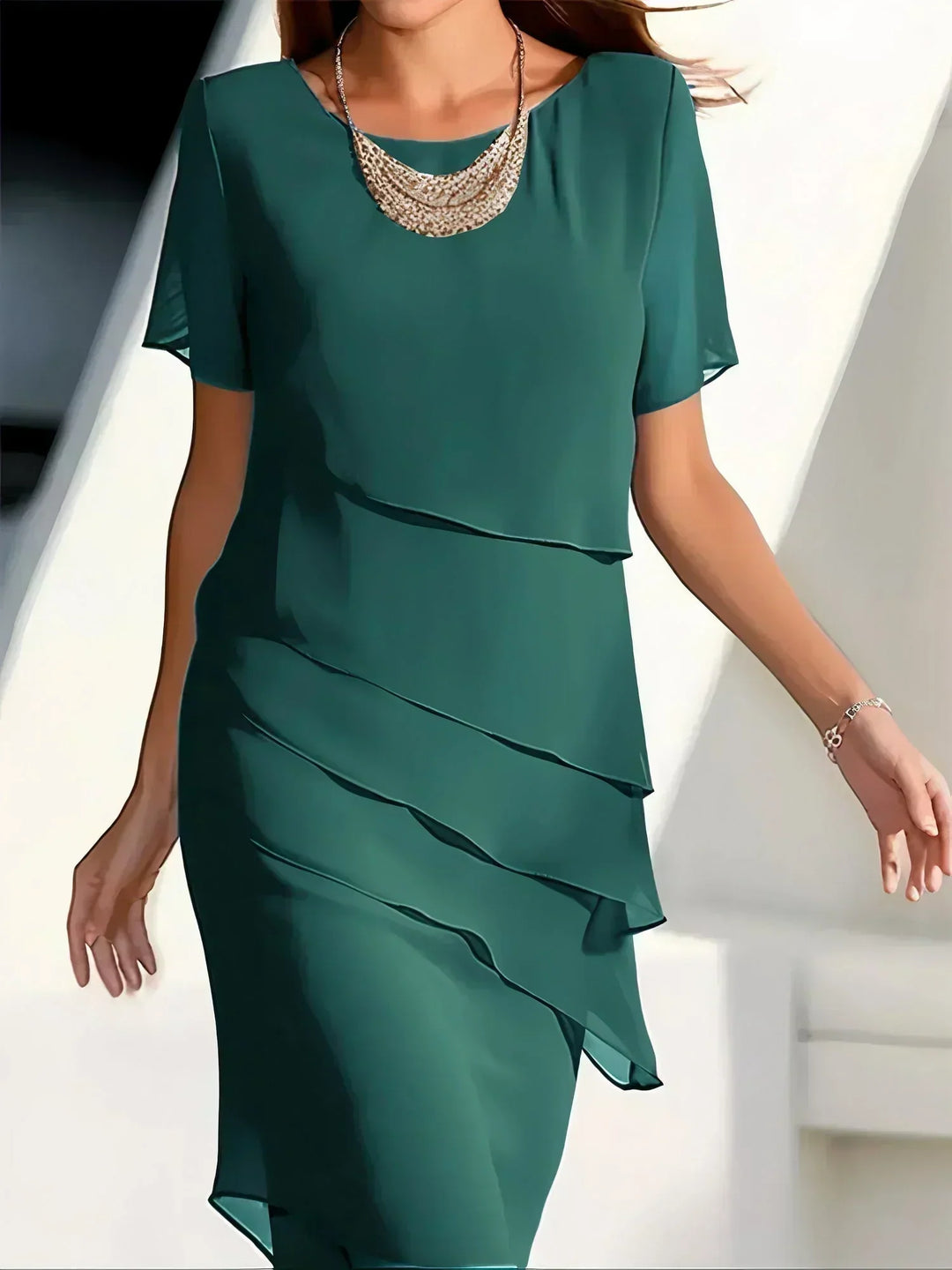 Eva | Vestito elegante con elementi fluttuanti