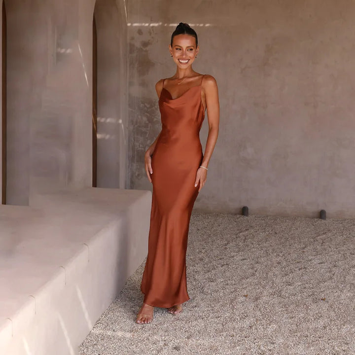 Daira | Abito lungo in satin