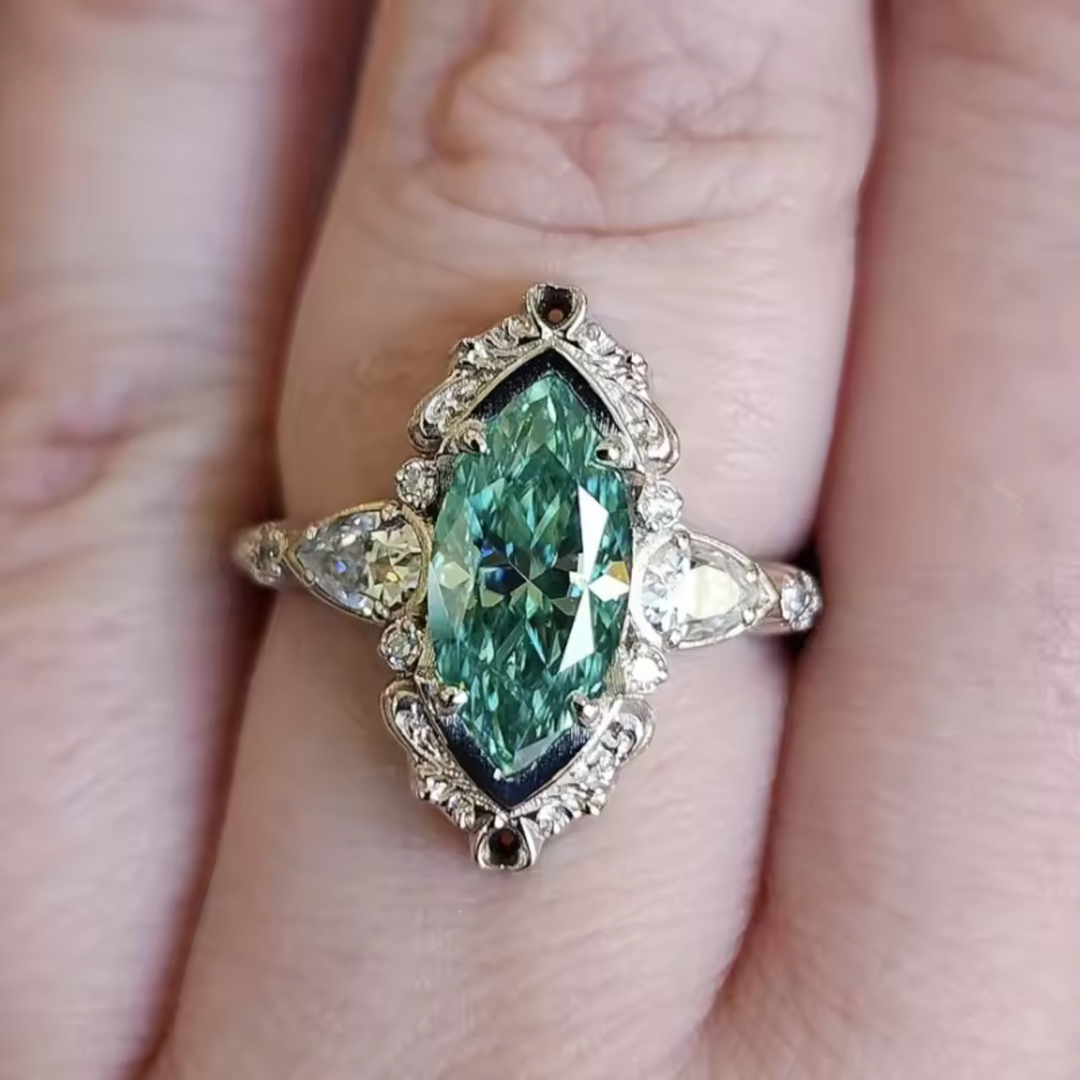 Vaelira | Anello Thornewyn